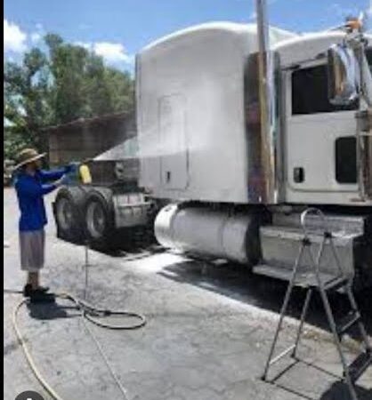 39f0455571350c644b4d21660c6f193ff4b7360e-6